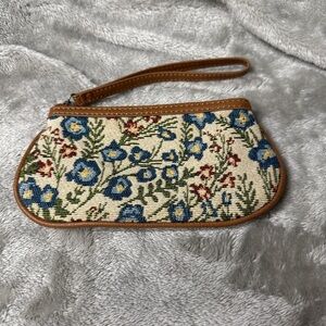 Elegant Floral Tapestry Wristlet Clutch